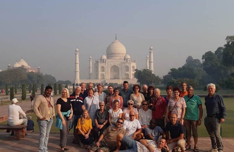 One day Taj Mahal tour by car